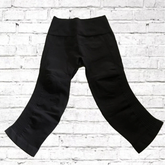 LULULEMON Leggings 7/8 Length - Picture 1 of 2